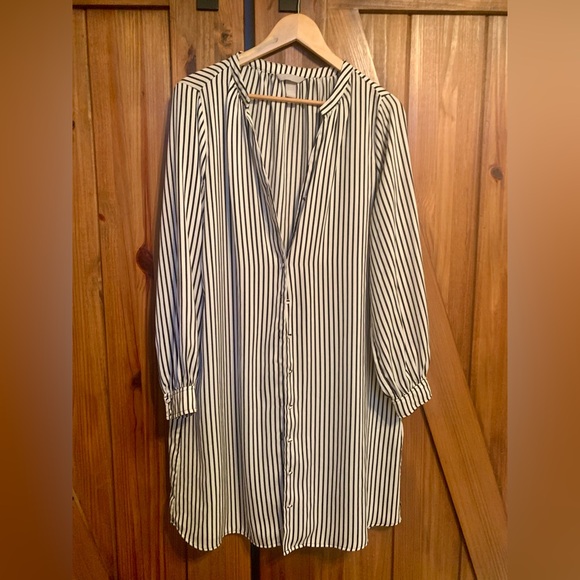 H&M Long Blouse / Duster - Black and White - Picture 2 of 7